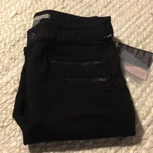 Forever 21 Black Skinny Jeans